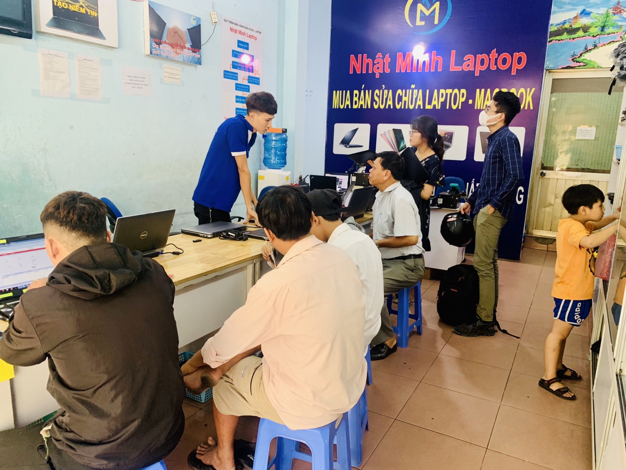 Cửa hàng laptop cũ giá rẻ nhất Quận Tân Phú TPHCM