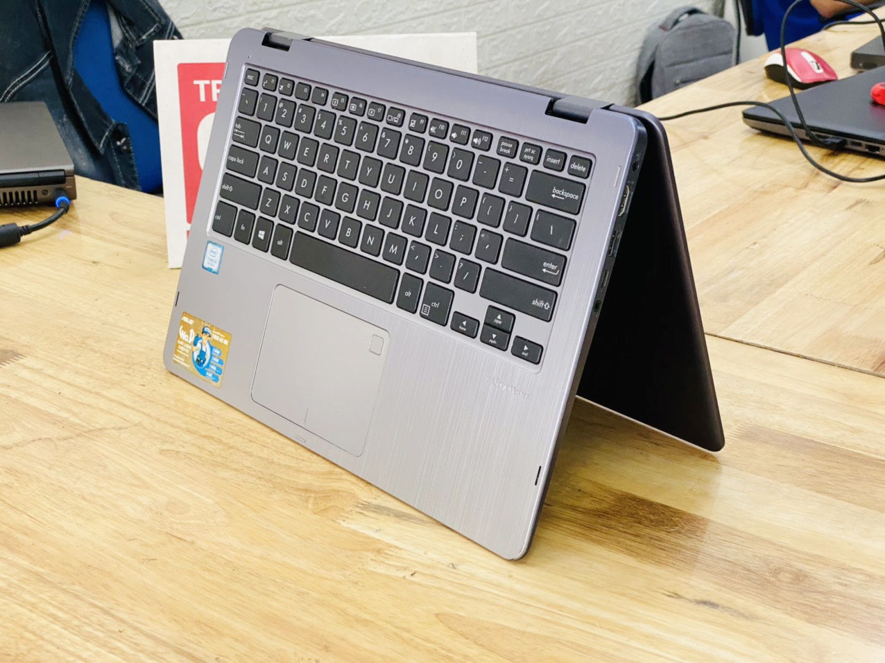 Laptop Asus TP410UA i5-8250U Ram 8G SSD 128G + HDD 500G 14 inch Cảm Ứng Xoay 360 Độ Like New