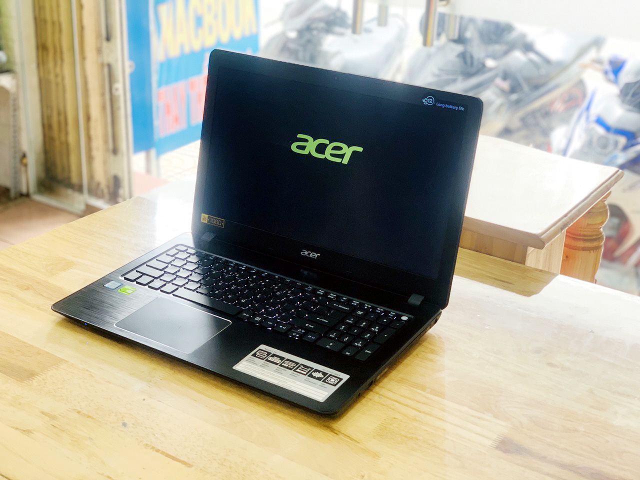 Laptop Acer Aspire F5-573G i5-7200U Ram 4G SSD 128G+HDD 500G Vga Rời Nvidia 940MX 15.6 inch Full HD Mỏng Đẹp